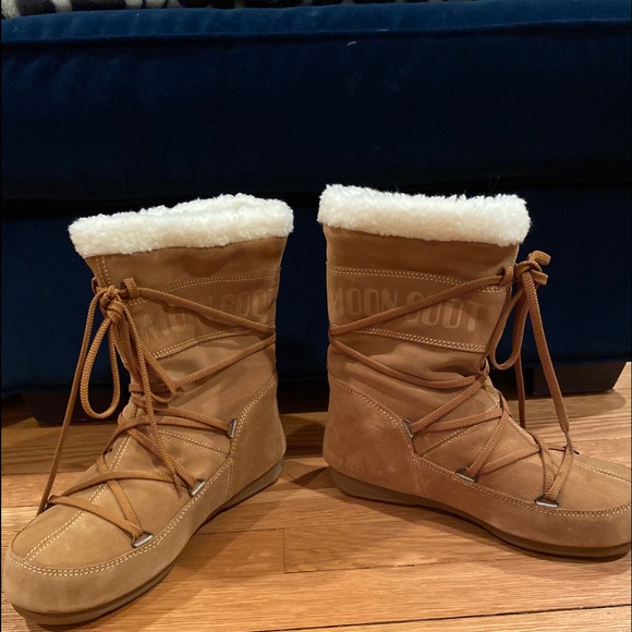 Tecnica Shoes - Tecnica sz 39 Moon Boots -Suede boots -Like new